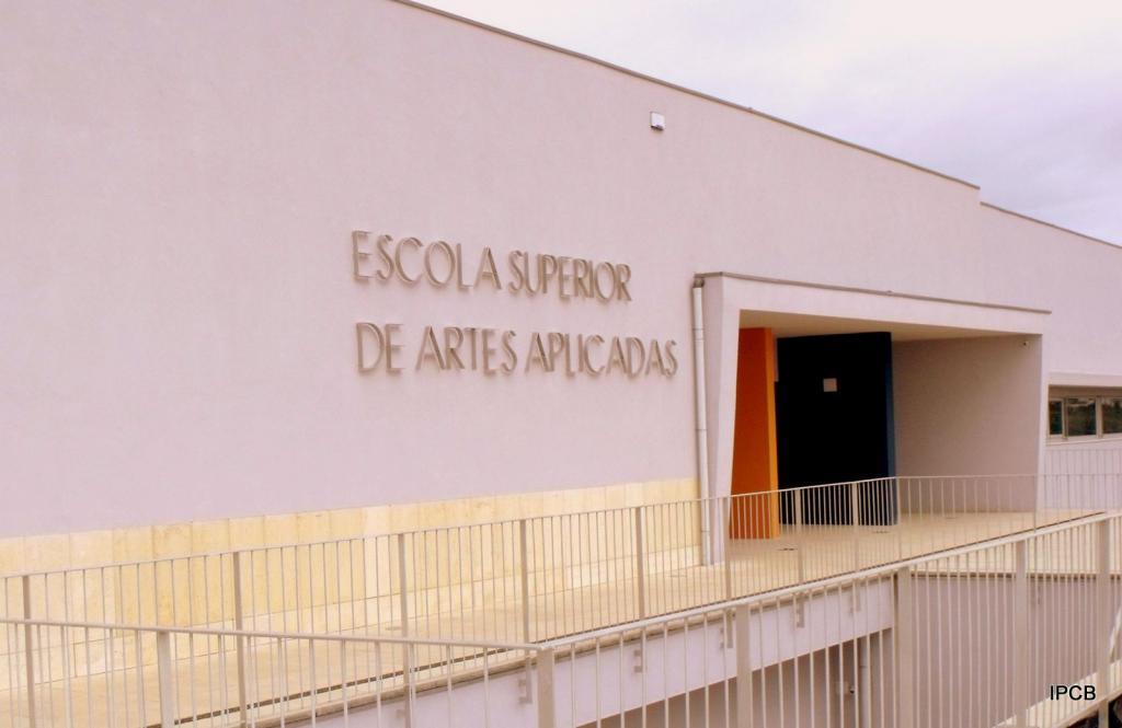 Politécnico: Curso de pintura na Esart | Reconquista